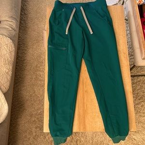 Figs Zamora Hunter Green scrub bottoms